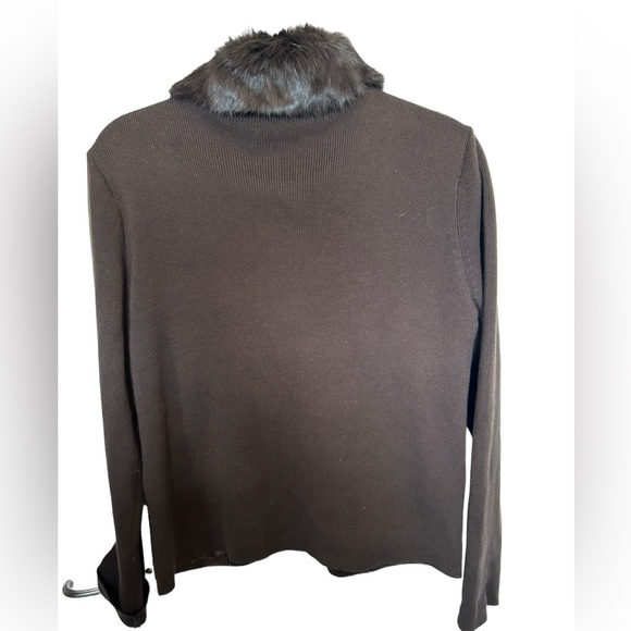 Escapade brown Suede Full Zip
Jacket Sweater w/Detachable Fur Collar size med - Picture 4 of 8